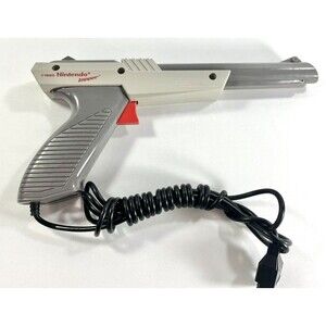 Original 1985 Nintendo NES Grey Zapper Light Gun NES-005 Tested